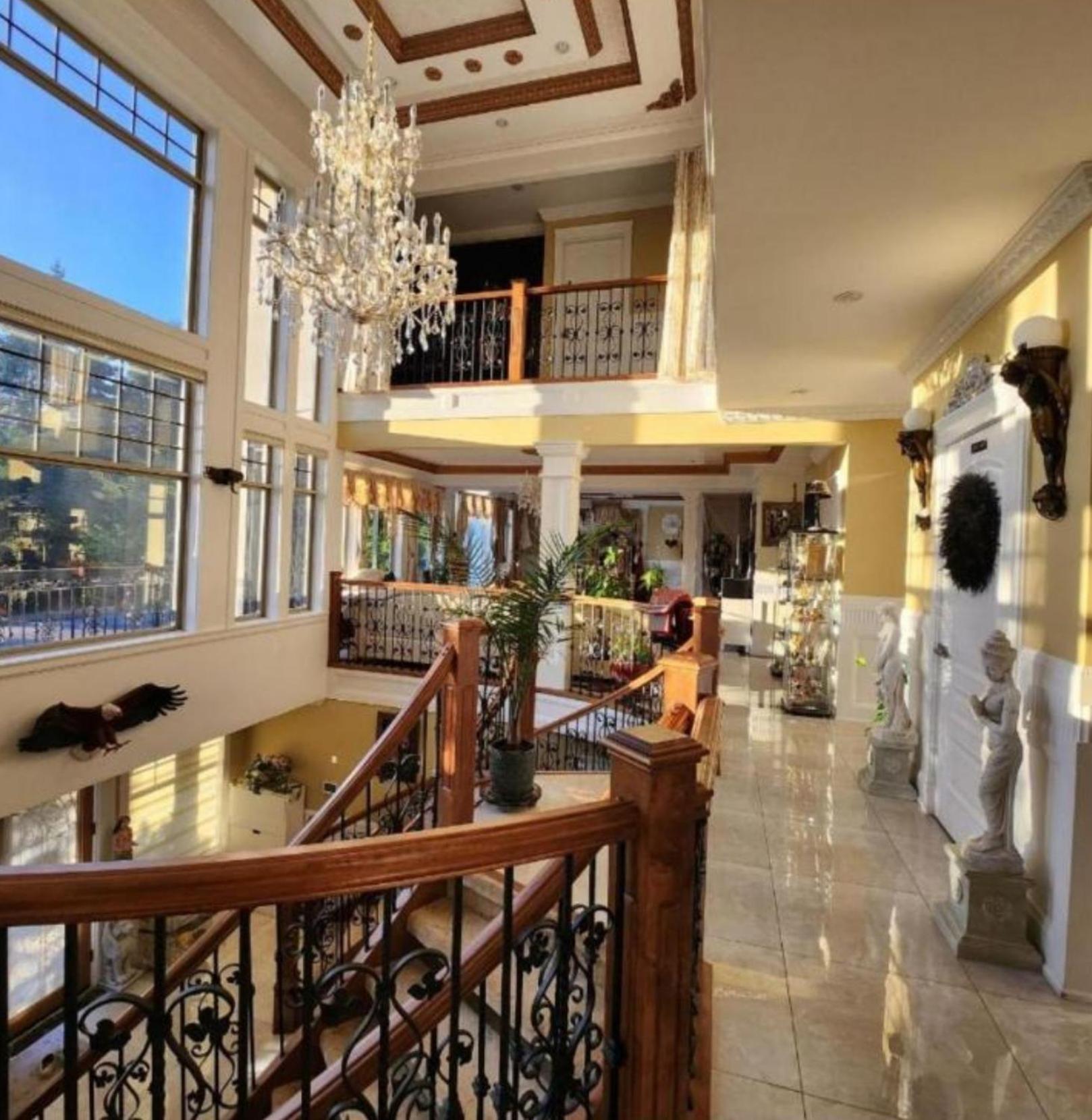 Empress Madani Palace 호텔 서레이 외부 사진